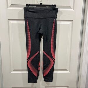 Gap Fit Women’s Heather Grey Pink Sculpt Leggings Cropped Size Small